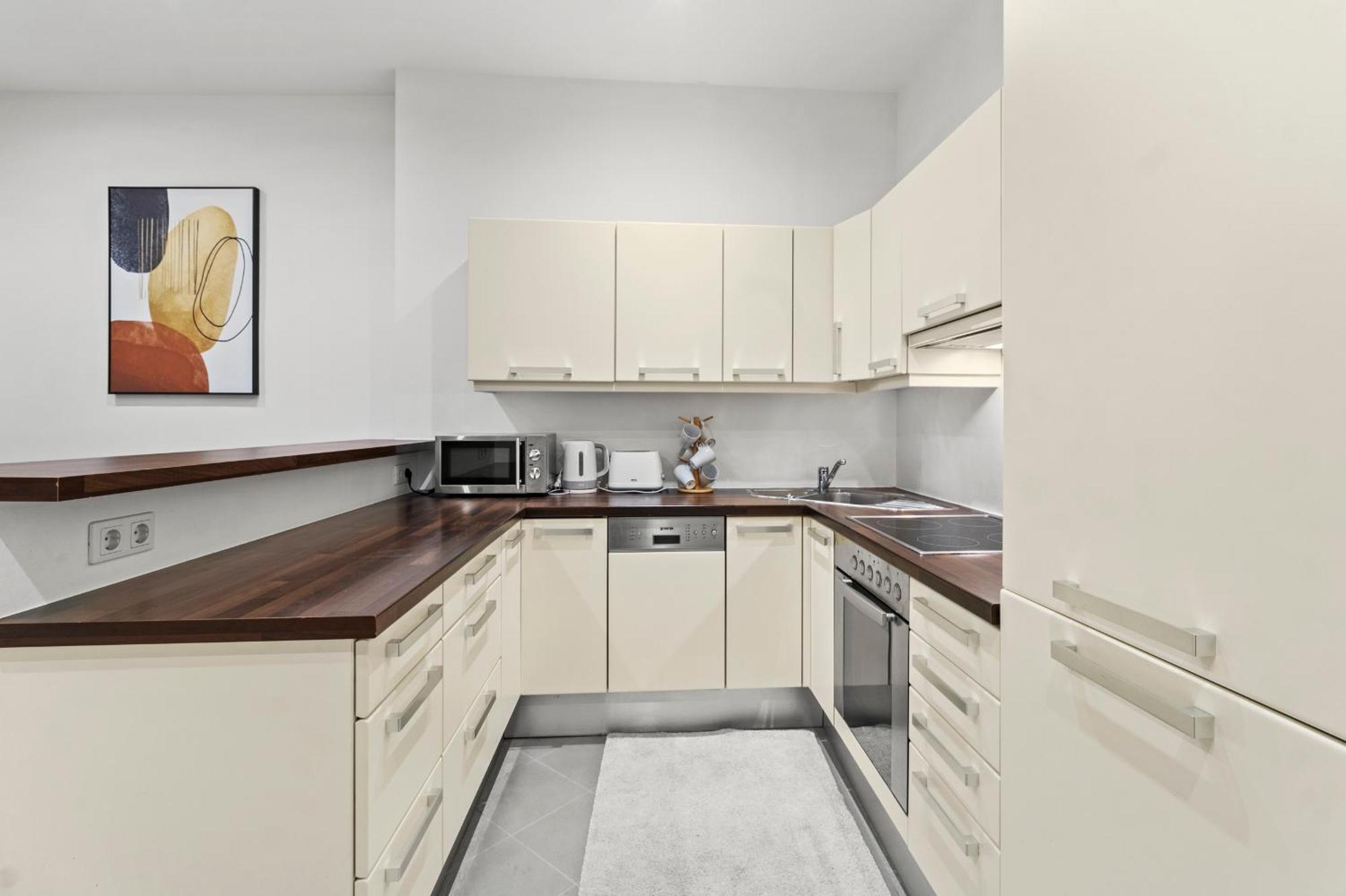 Chic 1Br Apartment - Directly Near Schoenbrunn ウィーン エクステリア 写真